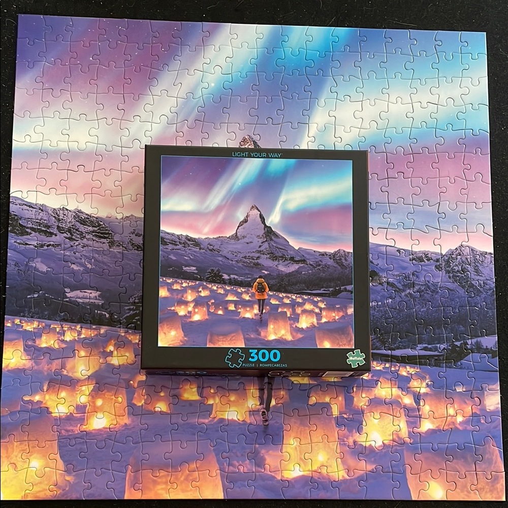 Buffalo 300-Piece Puzzle - Light Your Way